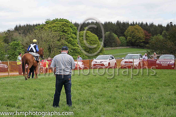 01st KINNACALLY and J C Barry ( 4 ,Antrim (H) - BLACK,white cross belts; blue sleeves; yellow cap ) Trainer: Paul McAleese,, Owner : William Logan