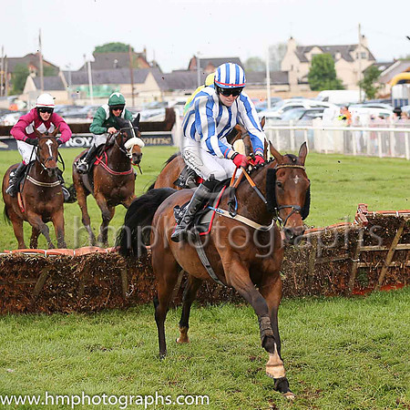 01st Clontarf (5, royal blue and white stripes) and Keith Donoghue, Trainer Dermot Anthony McLoughlin, Owner O Maguire