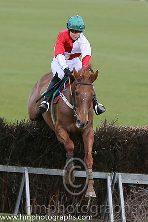 ARCHVIEW SUNSHINE and Miss A O'Sullivan ( 1 , RED  WHITE QTD; red,white hlvd sleeves; green cap ) Trainer: Holly McGahan,, Owner : Alan Black
