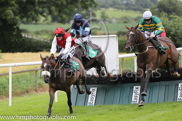 Fell Twilight Shadow and Mr D G Lavery ( 4 , dark blue, light blue star ) Trainer - B R Hamilton