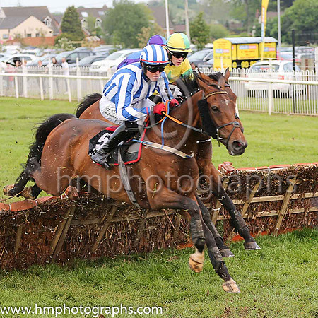 01st Clontarf (5, royal blue and white stripes) and Keith Donoghue, Trainer Dermot Anthony McLoughlin, Owner O Maguire