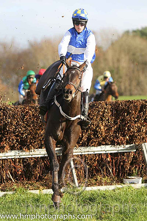 02 Gem And I and J P McKeown - - 02nd (5 ,red  white  yelow stripes ) Trainer - Michael Rice