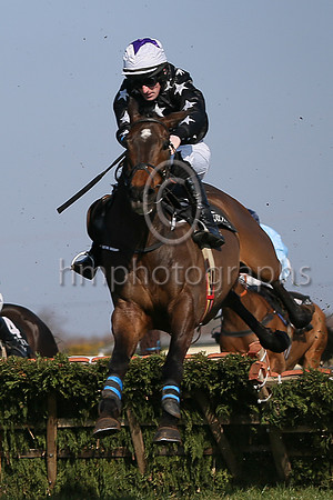 01st Mount Beckham ( 12 , black, white stars ) and S.W. Flanagan - Trainer : Miss Clare Louise Cannon - Owner : G.N. Cannon