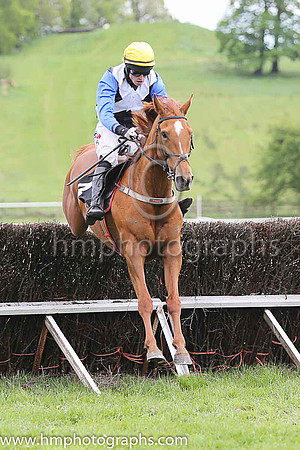 01st KINNACALLY and J C Barry ( 4 ,Antrim (H) - BLACK,white cross belts; blue sleeves; yellow cap ) Trainer: Paul McAleese,, Owner : William Logan