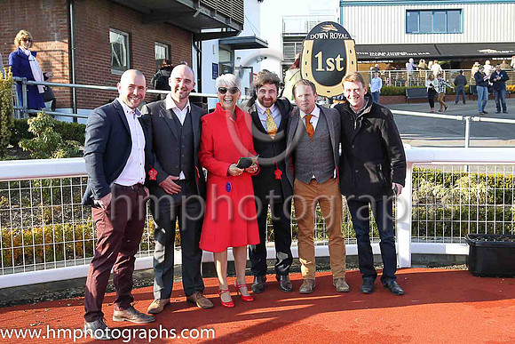 01st Kylestyle ( 4 , blue, red panel ) and G.N. Fox (3) - Trainer : F. Flood - Owner : John Nestor