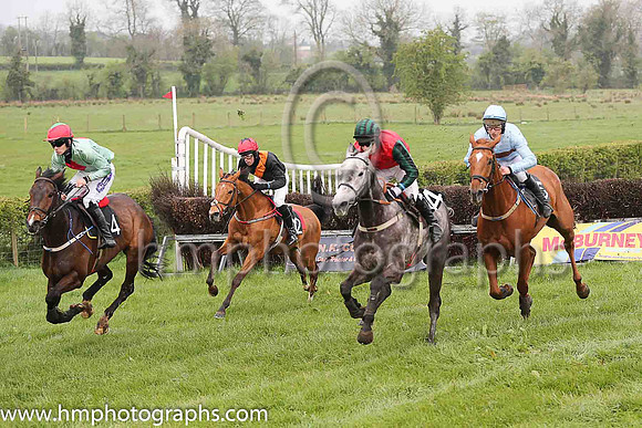 01st RAVENHILL ROAD and B G Crawford ( 5 , LIGHT BLUE,brown hoop; light blue sleeves; light blue cap ) Trainer: S.R.B. Crawford,, Owner : Alan Buchanan