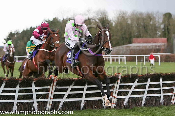 01st Vroum Vroum Mag ( 6 , pink, light green spots, and cap ) and R Walsh - Trainer : W P Mullins