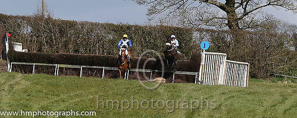 01st KINNACALLY and J C Barry ( 5 ,Antrim (H) - BLACK,white cross belts; blue sleeves; yellow cap ) Trainer: Paul McAleese,, Owner : William Logan