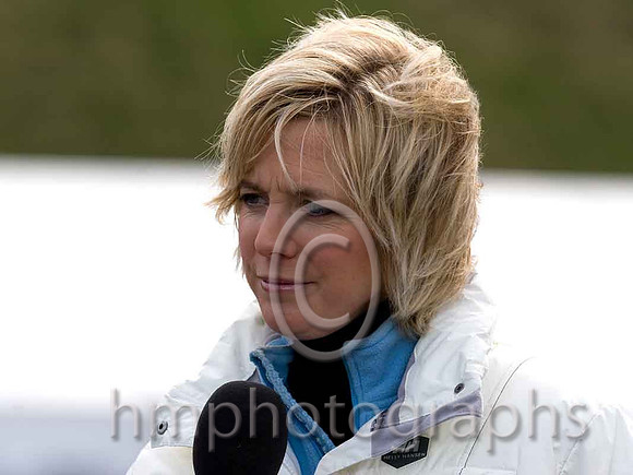 Hazel Irvine BBC Commentator -IMG_6110-e3a4j