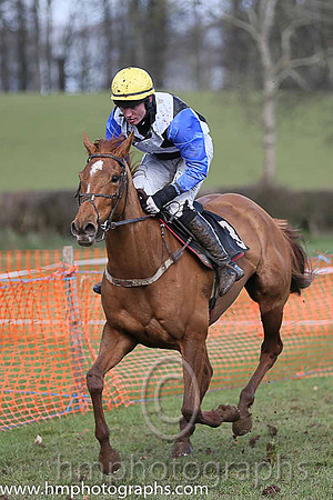 01st KINNACALLY? and J C Barry ( 3 , BLACK,white cross belts; blue sleeves; yellow cap ) Trainer: Paul McAleese,, Owner : William Logan