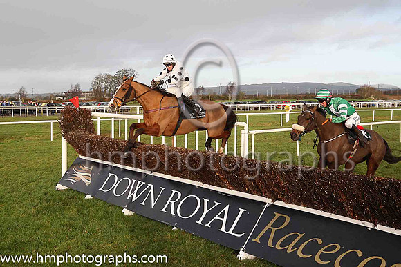 01st Moonlone Lane and J J Slevin ( 8 , white, large black spots ) Trainer - Paul Stafford , Owner - Michael Keegan