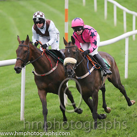 02 Angus Milan & Ms N Carberry - 2nd(1,beige & purple chevron) & 04 Mine Now & Ms L O'Neill - 4th(4,pink , blue seams)