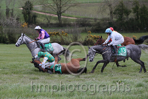 SECRET MAHLER and B O'Neill ( 12 , EMERALD GREEN,orange spots; white,orange spots sleeves; emerald green cap ) Trainer: Sean Thomas Doyle,, Owner : Syndicate Monbeg