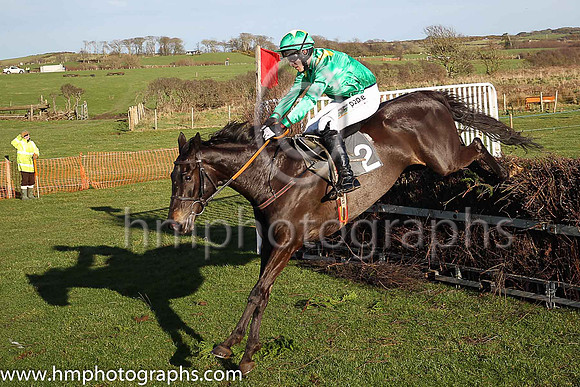 2nd AYLEOOLA and B o'Neill ( 2 , EMERALD GREEN,yellow epaulettes; emerald green sleeves; emerald green cap,yellow star ) Trainer: P.G. Coffey,, Owner : P.G. Coffey