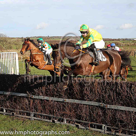 DANCE THE RAPIDS and A J Fox ( 15 , YELLOW,emerald green star; yellow sleeves,emerald green chevrons; yellow  emerald green qtd cap ) Trainer: Sean F. Gallagher,, Owner : Sean F. Gallagher