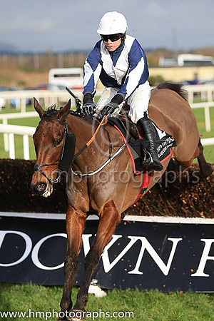 01st Holeinthewall Bar and D F O?Regan ( 2 , dark blue, white chevron ) Trainer - G Elliott , Owner - Blended Syndicate