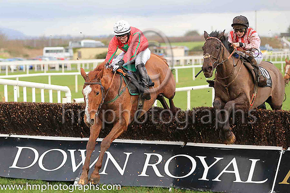 01st Honest Robber and Rachael Blackmore ( 10 , pink and red stripes ) Trainer - J J Hanlon , Owner - Mrs T C Collins