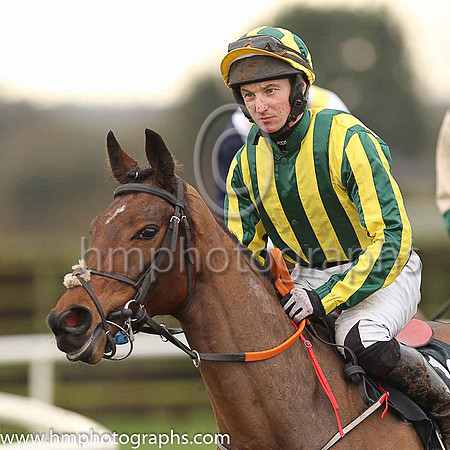 06th Pat?s Pearl and M J Bolger ( 12 , dark green and yellow stripes ) Trainer - J C McConnell , Owner - Miss Pauline A Conlon