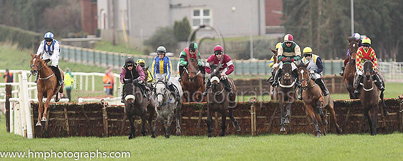 01st Indy Island and J J Slevin ( 11 , royal blue, yellow panel ) Trainer - S R B Crawford , Owner - John Gilmour