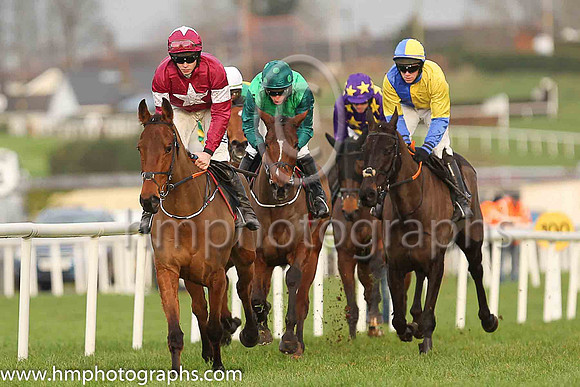 01st Charlie Stout and P E Corbett ( 3 , royal blue and yellow halved ) Trainer - Shane Nolan , Owner - Barry Potts
