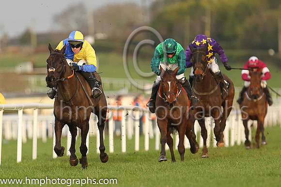 01st Charlie Stout and P E Corbett ( 3 , royal blue and yellow halved ) Trainer - Shane Nolan , Owner - Barry Potts