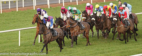 07th Tyrone Tiger and A W Short ( 13 , red and royal blue stripes ) Trainer - Miss S Barkley , Owner - Applepie Syndicate