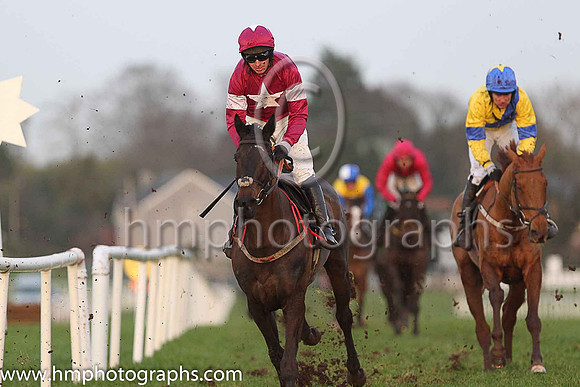 02nd Trainwreck and Mr D Roche ( 9 , maroon , white star ) Trainer - H de Bromhead , Owner - Gigginstown House Stud
