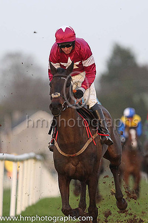 02nd Trainwreck and Mr D Roche ( 9 , maroon , white star ) Trainer - H de Bromhead , Owner - Gigginstown House Stud