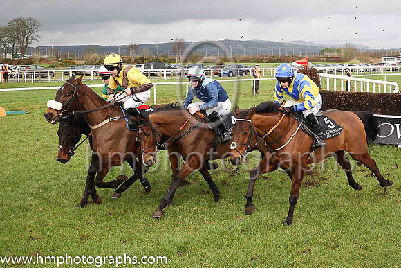 05th Summer Storm and B Hayes ( 5 , yellow, royal blue chevron ) Trainer - J J Hanlon , Owner - Chancers Syndicate