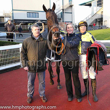 01st Last Minute Man and Mr J J Codd ( 5 , dark blue and yellow qtrd ) Trainer - G Elliott , Owner - Paul  Clare Rooney Partnership