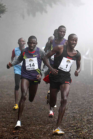 Dennis Masai (14) Ken - 4th in 26.31 & Mike Kigen (14) Ken - Winner in 26.07  - CU2D2805-e