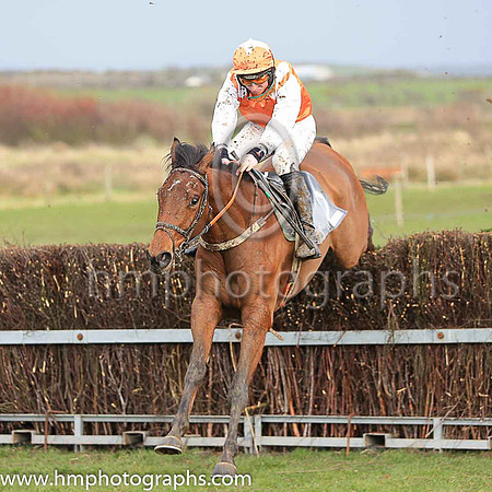 01st PALMERS HILL and J J Codd ( 2 , ORANGE,white epaulettes; white sleeves; orange cap,white star ) Trainer: Denis Paul Murphy,, Owner : Maria Byrne