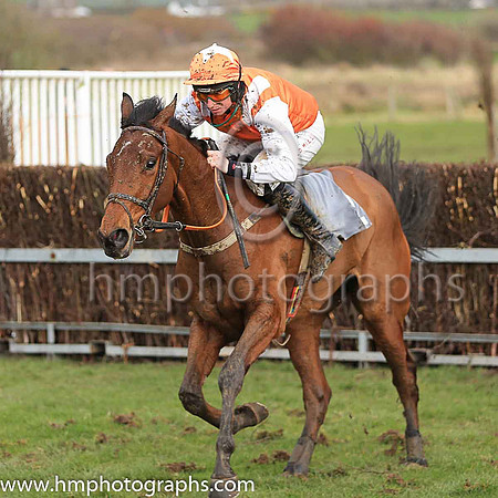 01st PALMERS HILL and J J Codd ( 2 , ORANGE,white epaulettes; white sleeves; orange cap,white star ) Trainer: Denis Paul Murphy,, Owner : Maria Byrne