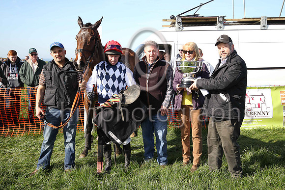 01st MANETTI and N McParlan ( 1 , NAVY  WHITE DIAMONDS; white sleeves; red cap ) Trainer: I. R. Ferguson,, Owner : R.A. Bartlett