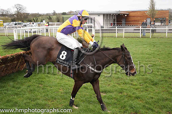 01st Geneva Barracks and C Brassil ( 8 , yellow and purple qtrd ) Trainer - M Brassil , Owner - J R Brennan