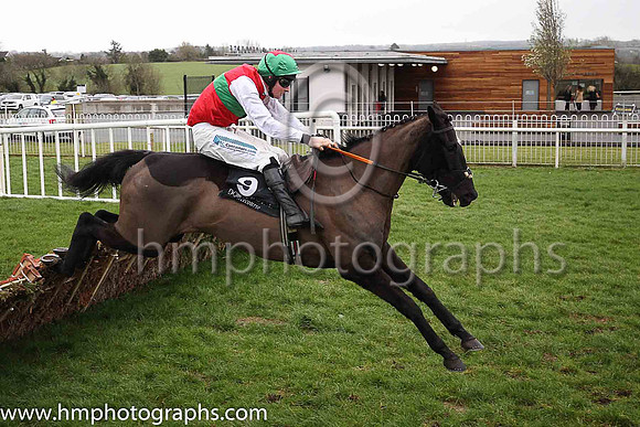 01st L'attesa and B Browne ( 9 , red, green hoop ) Trainer - Shane Nolan , Owner - Red Green  White Syndicate