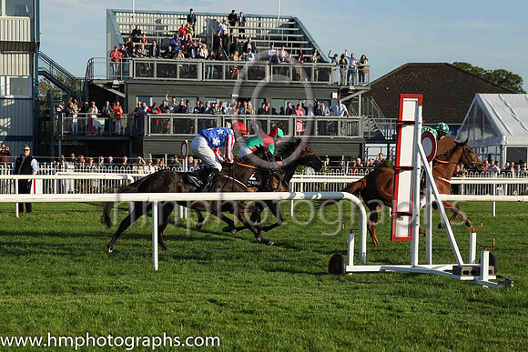 01st Champella and T.P. Harney(7) (3 ,green, white sash ), Trainer:Ross O'Sullivan , Owner:Sarsfields Racing Syndicate