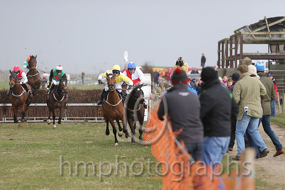 01st Josh's Sister ( 10 )  R James - Trainer: Donnchadh Doyle - yellow  white qtrd  02nd Oneforthenure ( 12 )  N McParlan - Trainer: Graham McKeever - red and white qtrd
