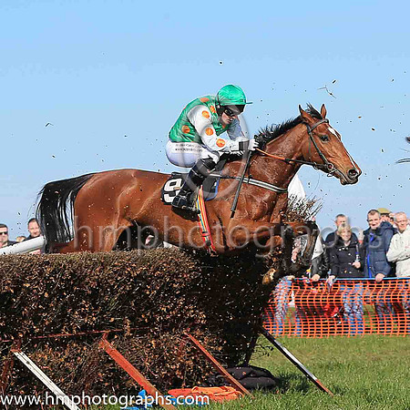 01st SOME MAN and R James ( 9 , EMERALD GREEN,orange spots; white sleeves,orange spots; emerald green cap ) Trainer: Donnchadh Doyle,, Owner : Syndicate Monbeg