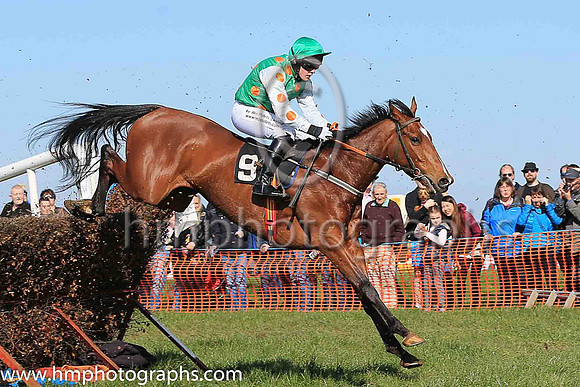 01st SOME MAN and R James ( 9 , EMERALD GREEN,orange spots; white sleeves,orange spots; emerald green cap ) Trainer: Donnchadh Doyle,, Owner : Syndicate Monbeg