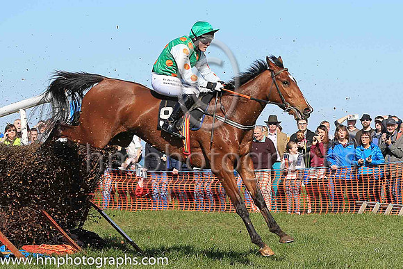 01st SOME MAN and R James ( 9 , EMERALD GREEN,orange spots; white sleeves,orange spots; emerald green cap ) Trainer: Donnchadh Doyle,, Owner : Syndicate Monbeg