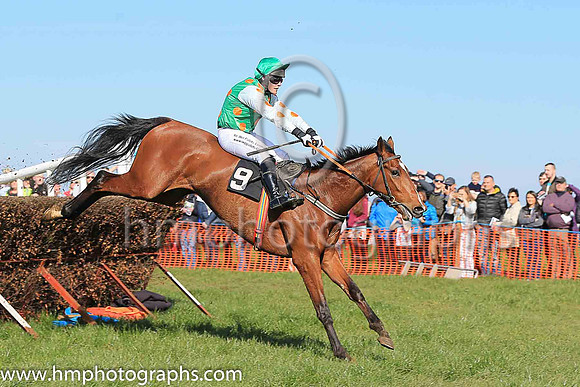 01st SOME MAN and R James ( 9 , EMERALD GREEN,orange spots; white sleeves,orange spots; emerald green cap ) Trainer: Donnchadh Doyle,, Owner : Syndicate Monbeg