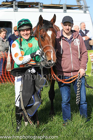 01st SOME MAN and R James ( 9 , EMERALD GREEN,orange spots; white sleeves,orange spots; emerald green cap ) Trainer: Donnchadh Doyle,, Owner : Syndicate Monbeg