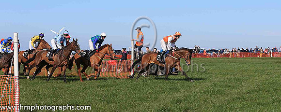 The start of Race 2 at Portrush P2P