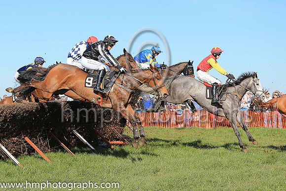 04th CHARIOT WARRIOR and P McGuigan ( 11 , RED,yellow panel; yellow sleeves; red cap,yellow star ) Trainer: Robert Brown Kerr , Owner : James Brown Kerr