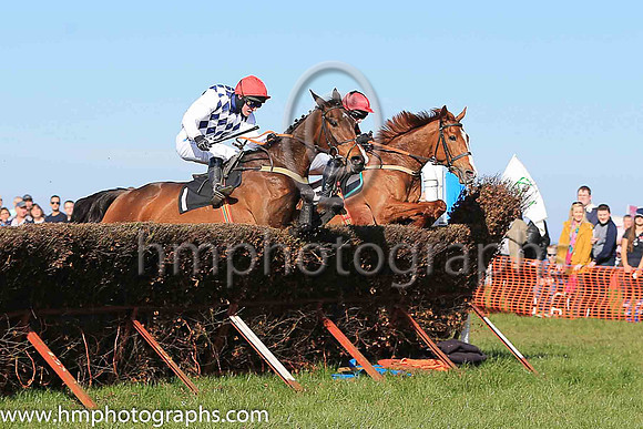 01st MANETTI and N McParlan ( 1 , NAVY  WHITE DIAMONDS; white sleeves; red cap ) Trainer: I. R. Ferguson,, Owner : R.A. Bartlett