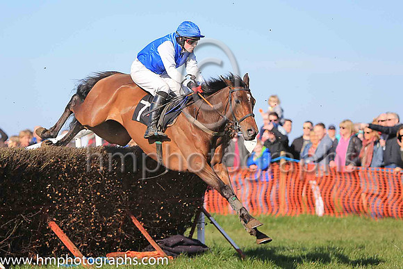 LILY'S GOT WINGS and J Cresswell ( 7 , ROYAL BLUE; white sleeves; royal blue cap ) Trainer: Neil McKnight , Owner : Norman McKnight