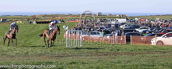 Large crowds at the Route Point to Point at Portrush