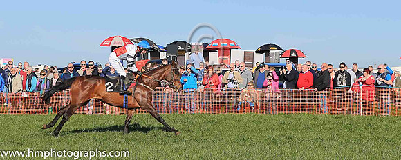 01st FELIX YONGER and N McParlan ( 2 , WHITE  RED QTD; white  black hooped sleeves; royal blue cap ) Trainer: C.A. McBratney , Owner : Samuel Downey James Marley