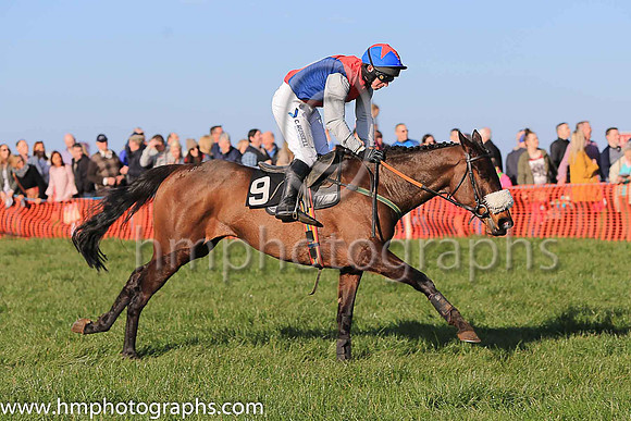 04th UNIVERSAL WREN and N McParlan ( 9 , RED,blue diabolo; grey sleeves; blue cap,red star ) Trainer: I. R. Ferguson , Owner : Philip McBurney